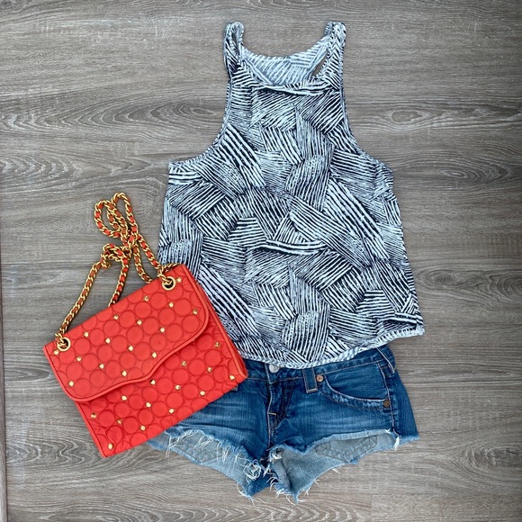 ❤️ Grey & White Pattern Racer Back Tank - Picture 1 of 3